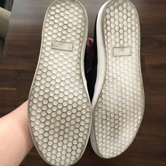 Blue leather flat, comfortable walking shoes - Picture 3 of 5